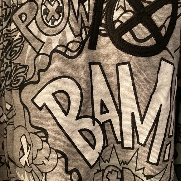 10 Deep Hoodie - Picture 3 of 3